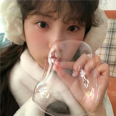 我的同桌是校花